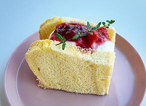 いちごのシフォンサンド